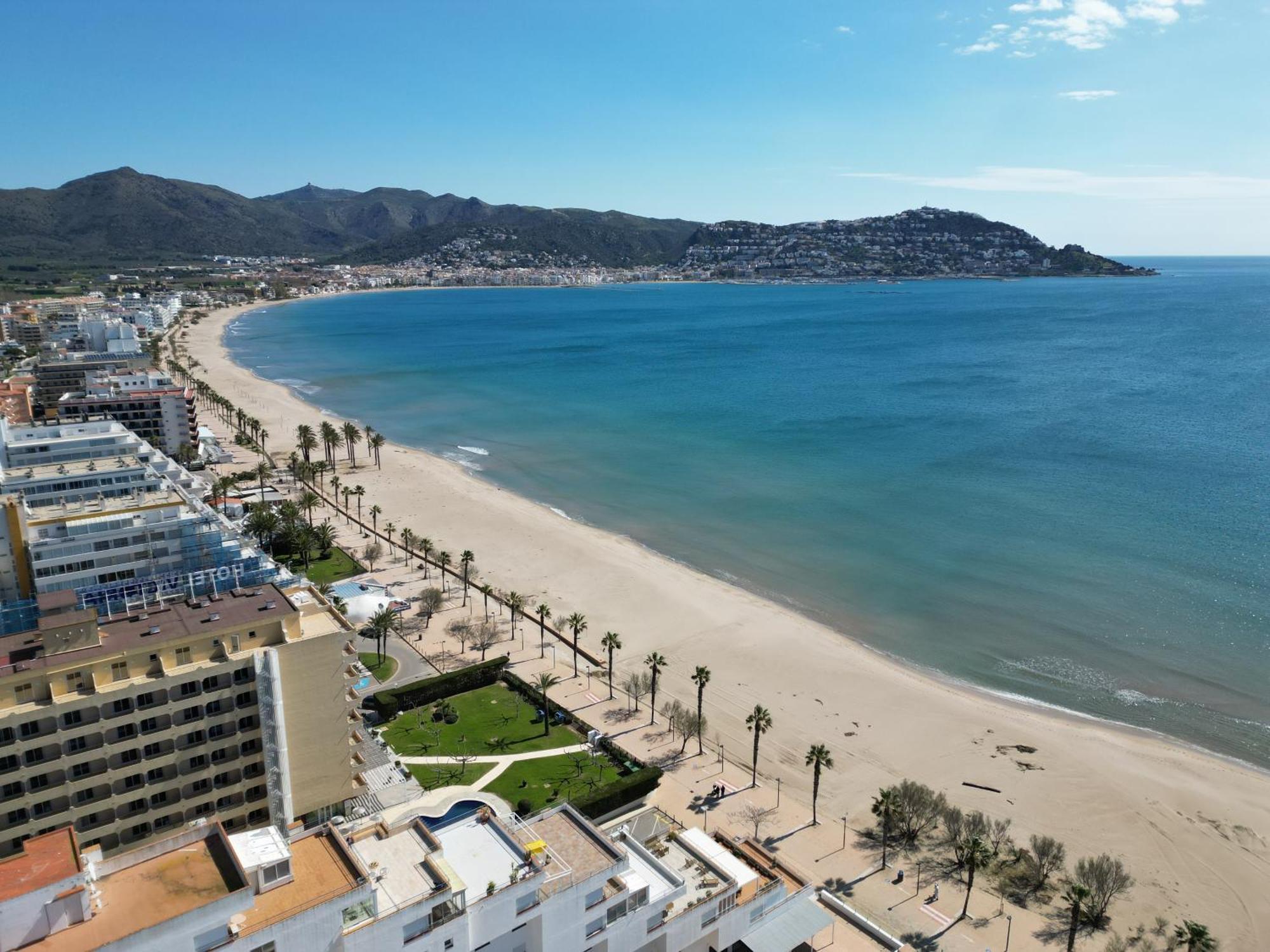 Seaview Heights In Apartamento Rosas